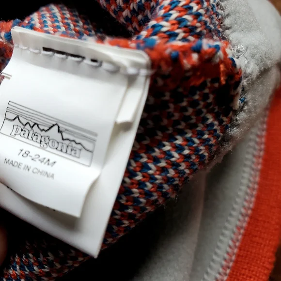 Patagonia Kids' Blue and Red Patterned Beanie - Picture 4 of 6